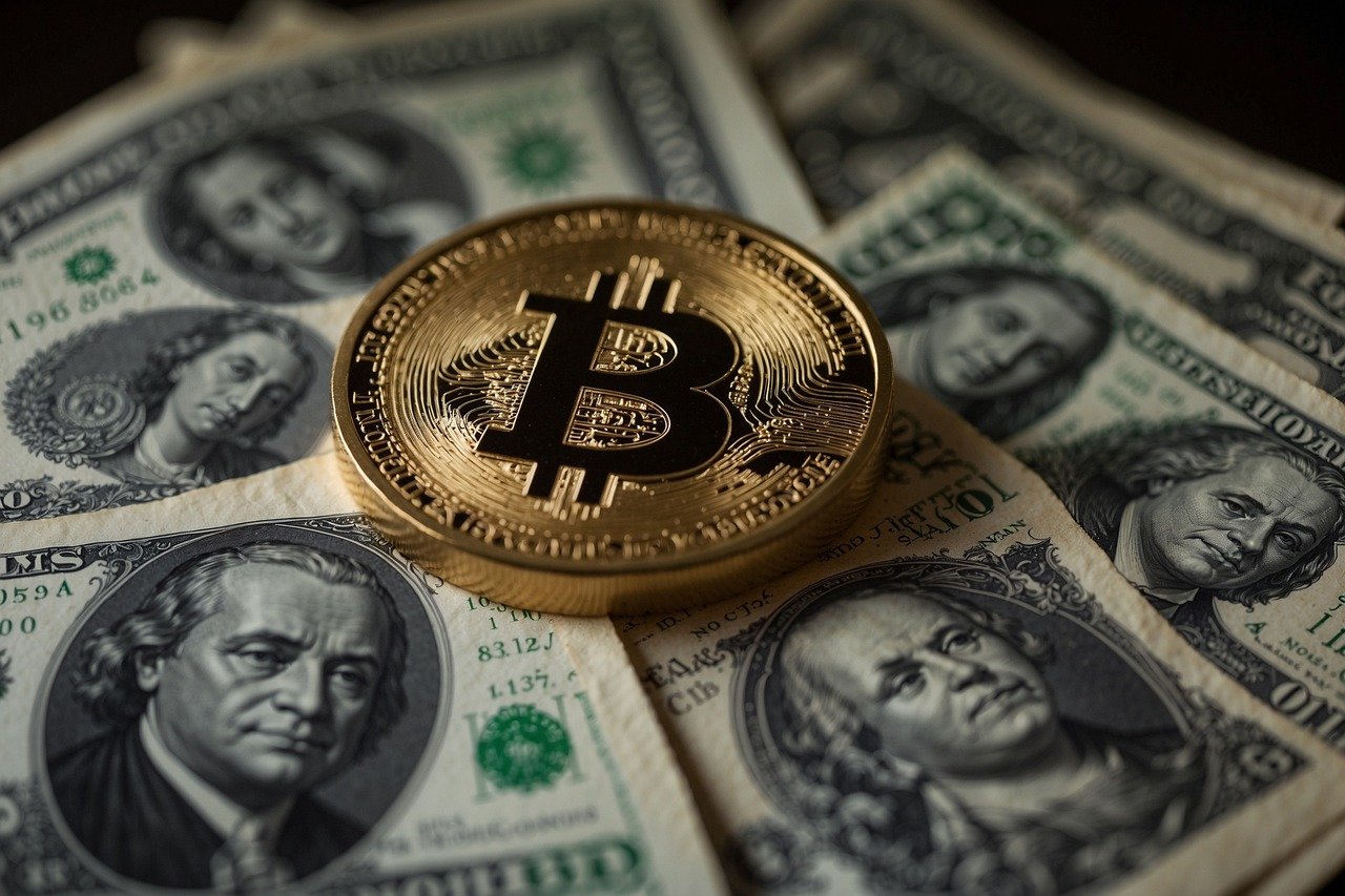 Bitcoin amplia queda, volta para US$ 55 mil, mas analistas apontam  recuperação - Caderno Baiano