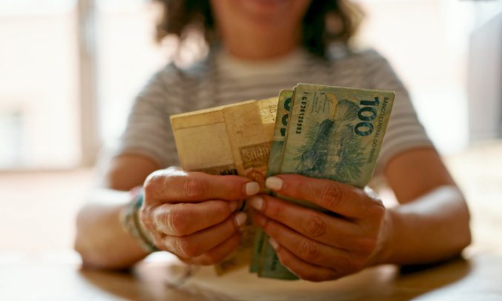Pagamento da segunda parcela do 13º do INSS começa nesta segunda-feira (25)